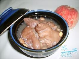黄豆花生炖猪蹄的做法 黄豆花生炖猪蹄的做法
