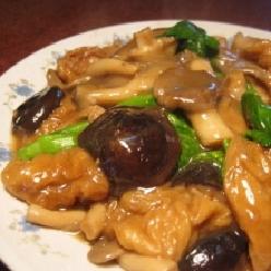 菌菇面筋煲的做法 菌菇面筋煲的做法