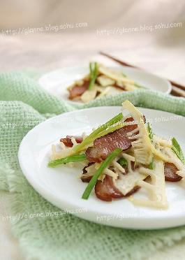 腊肉炒鲜笋的做法 腊肉炒鲜笋的做法