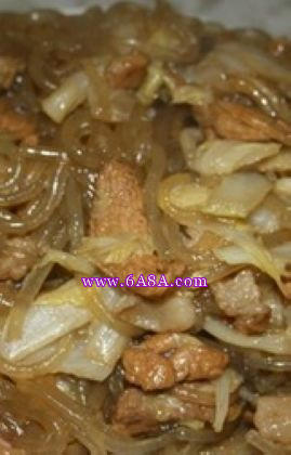 猪肉白菜炖粉条的做法 猪肉白菜炖粉条的做法