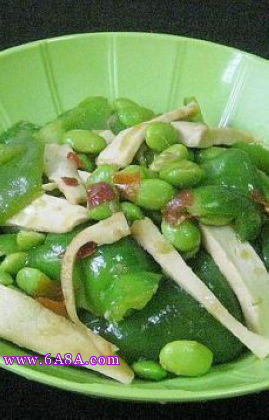 毛豆炒青椒的做法 毛豆炒青椒的做法
