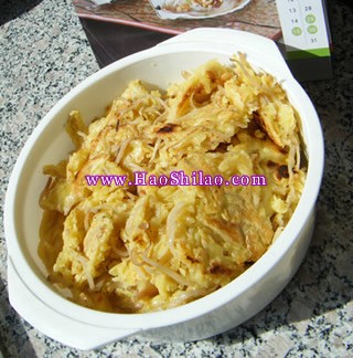 鸭蛋咸菜饼的做法 鸭蛋咸菜饼的做法