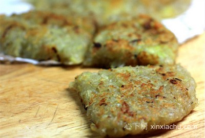 黑椒土豆饼的做法 黑椒土豆饼的做法