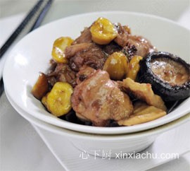 家常菜黄焖栗子鸡的做法 家常菜黄焖栗子鸡的做法