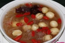 银耳莲子汤的做法 银耳莲子汤的做法