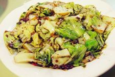酱爆洋白菜的做法 酱爆洋白菜的做法