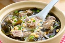海带黄豆排骨汤的做法 海带黄豆排骨汤的做法